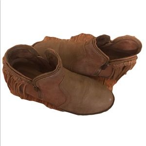 super cute fringe booties